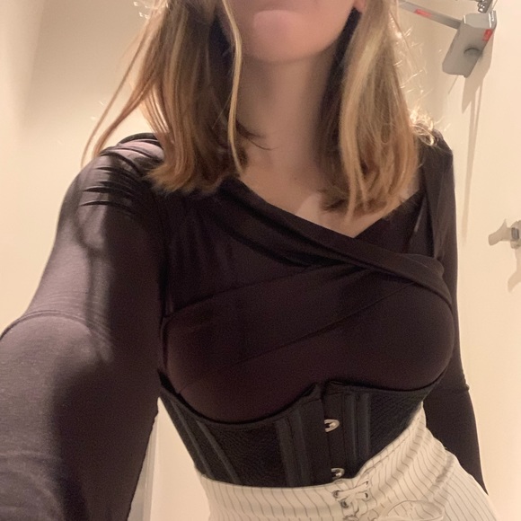 Meet your Posher, Sara-maude - Picture 2 of 3
